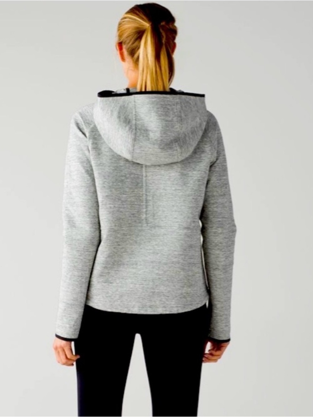 LULULEMON City Bound Women’s Light Gray Hooded Full Zip Jacket Size 6 - Picture 3 of 12